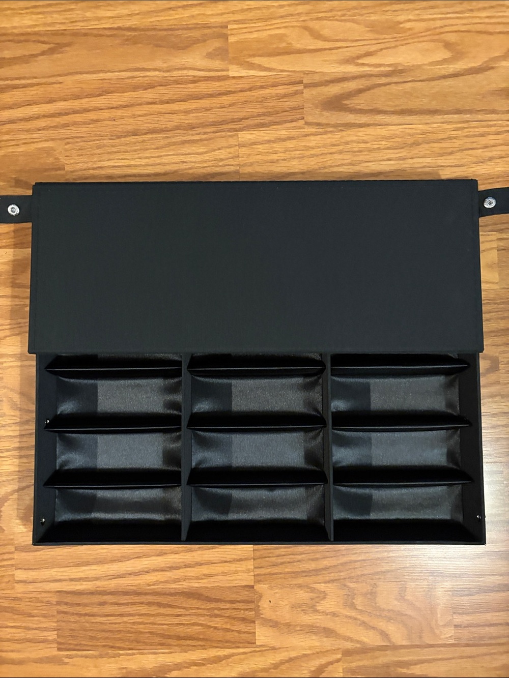 Display/Storage case - Picture 3 of 3